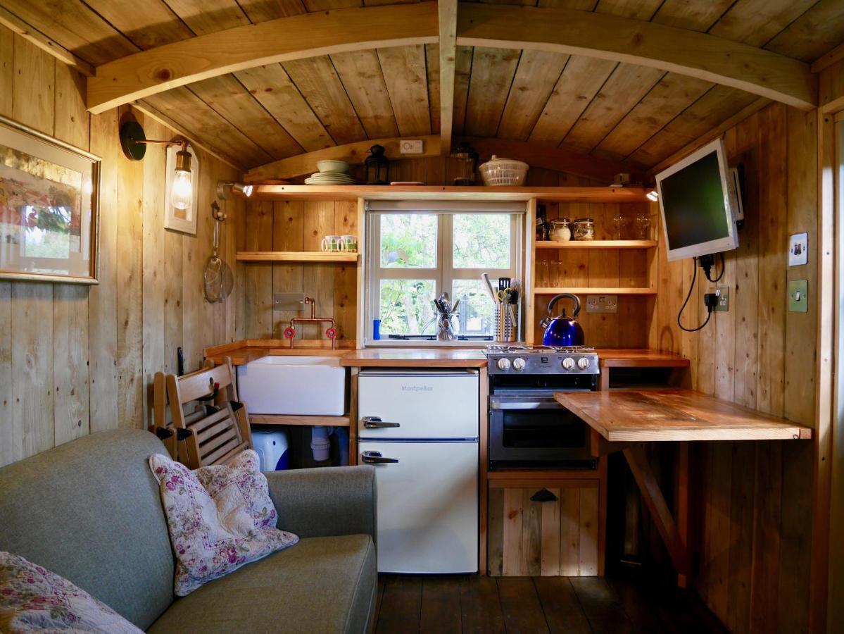The Wayside Shepherd Hut Бьюли Экстерьер фото
