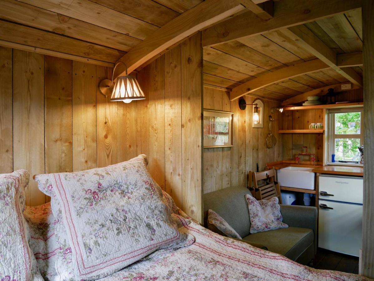 The Wayside Shepherd Hut Бьюли Экстерьер фото