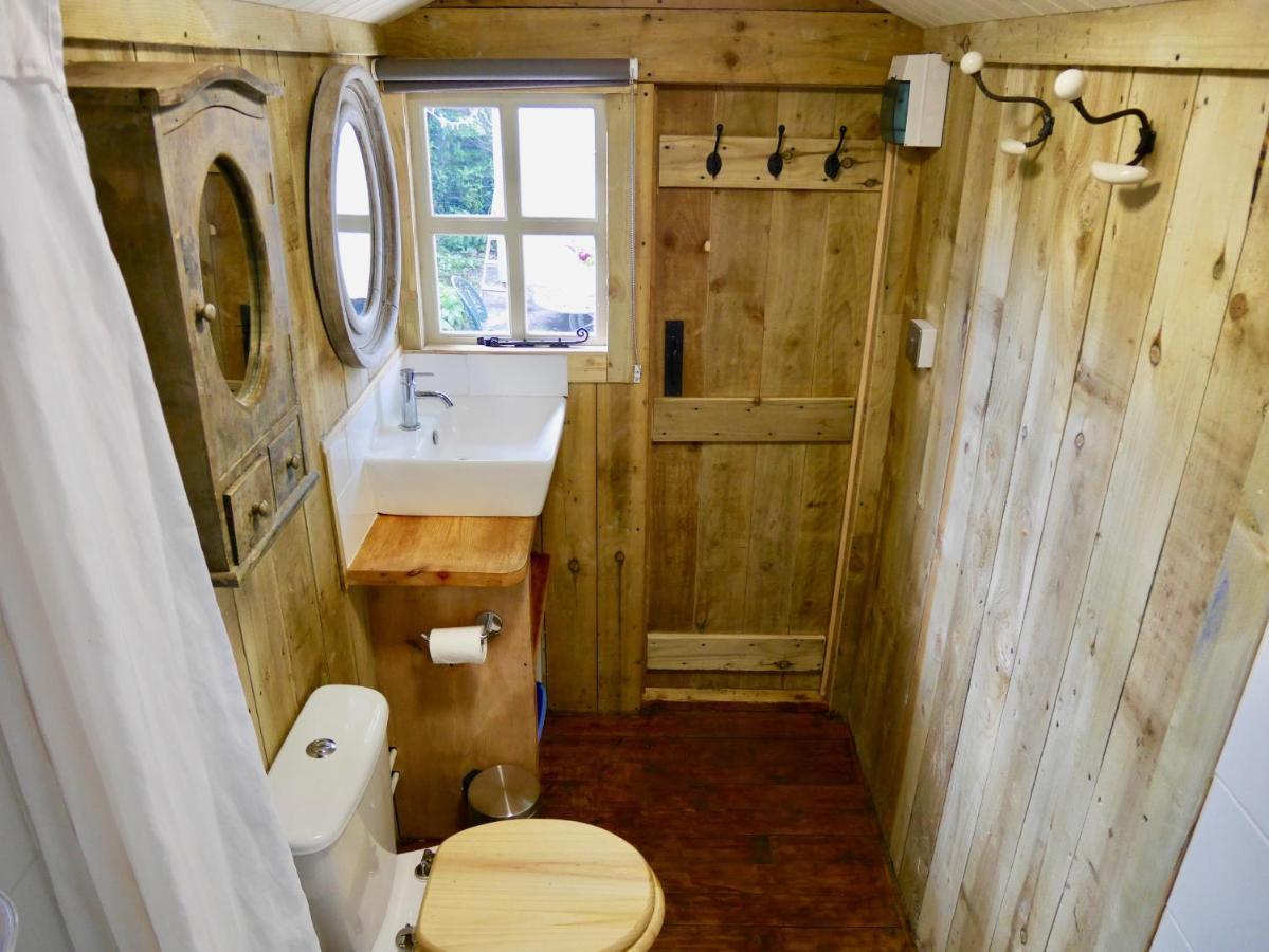 The Wayside Shepherd Hut Бьюли Экстерьер фото