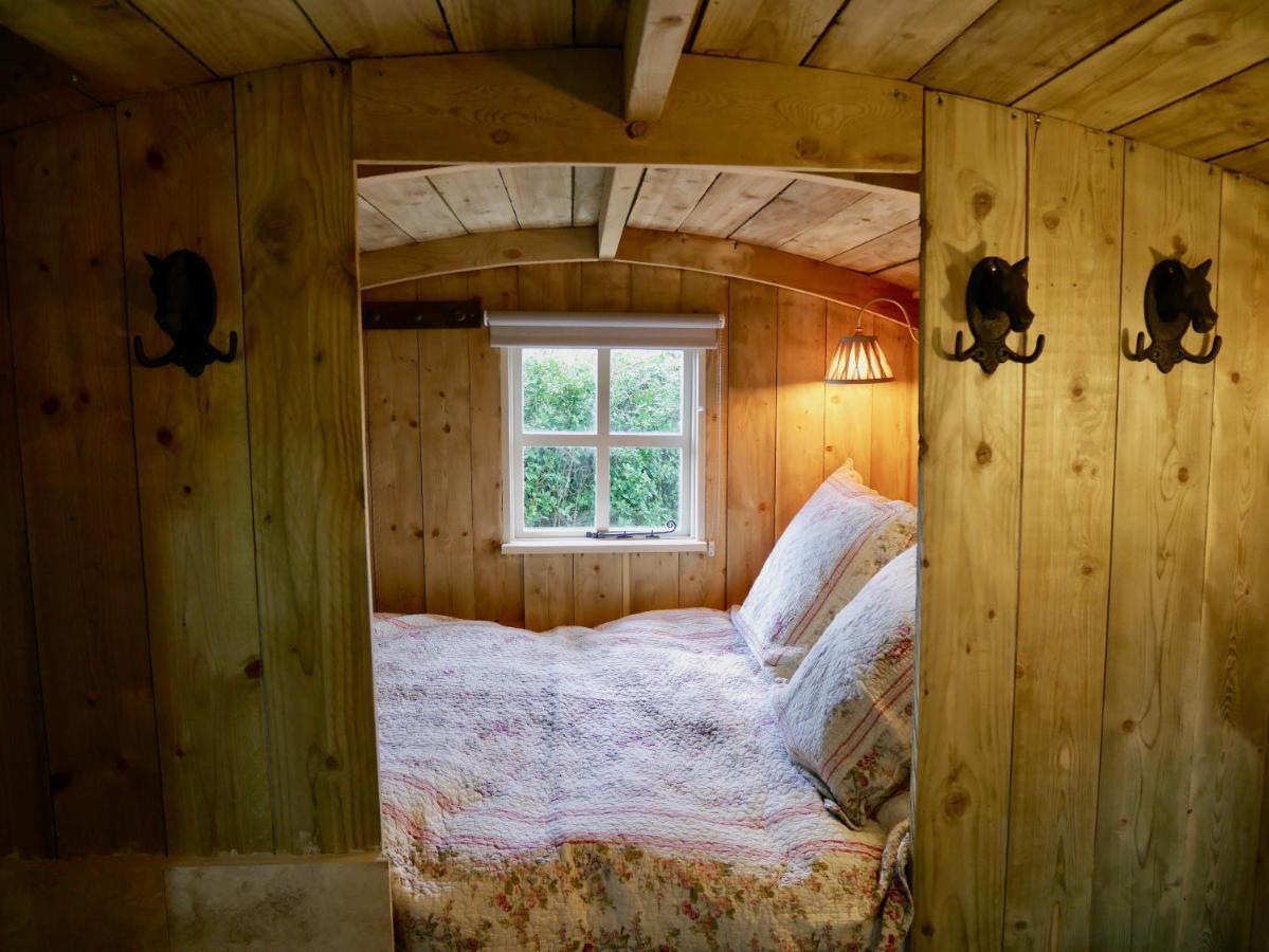 The Wayside Shepherd Hut Бьюли Экстерьер фото